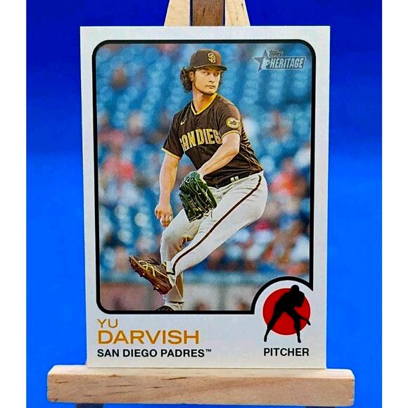 2022 Topps Heritage Yu Darvish #552 San Diego Padres Centered Mint - Picture 2 of 4